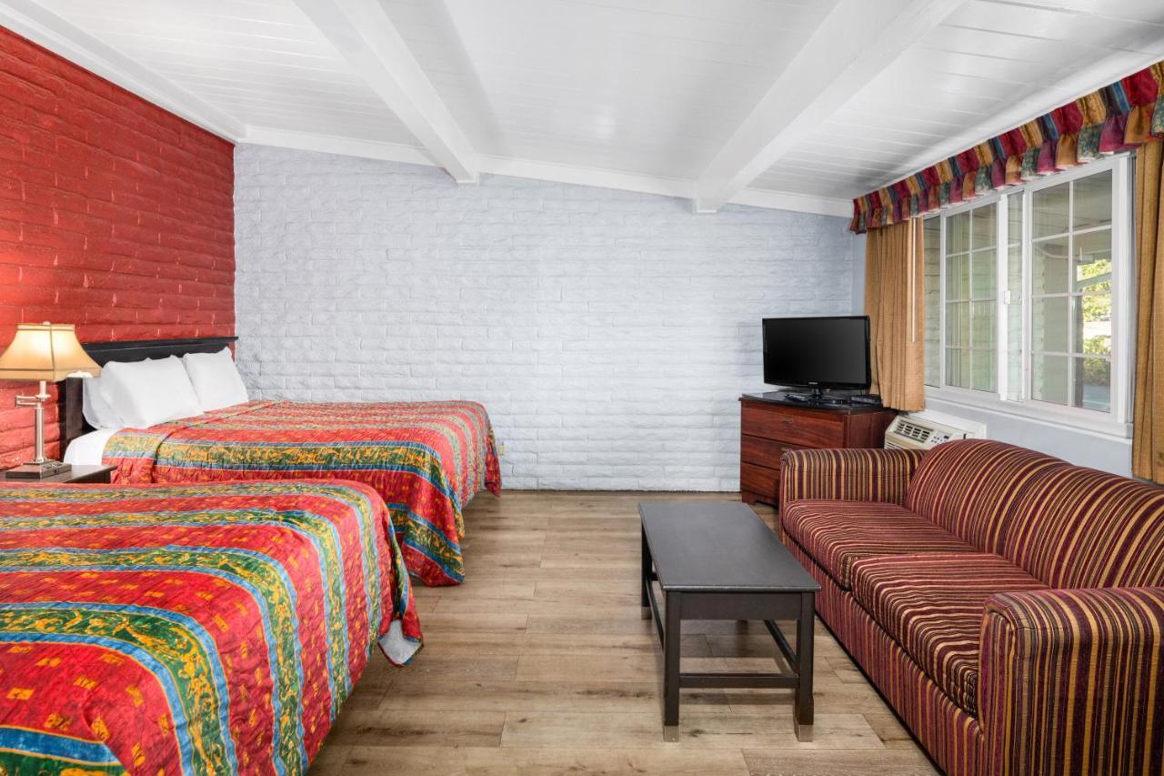 Fallbrook Country Inn Екстер'єр фото
